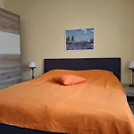 Orange * Lovran